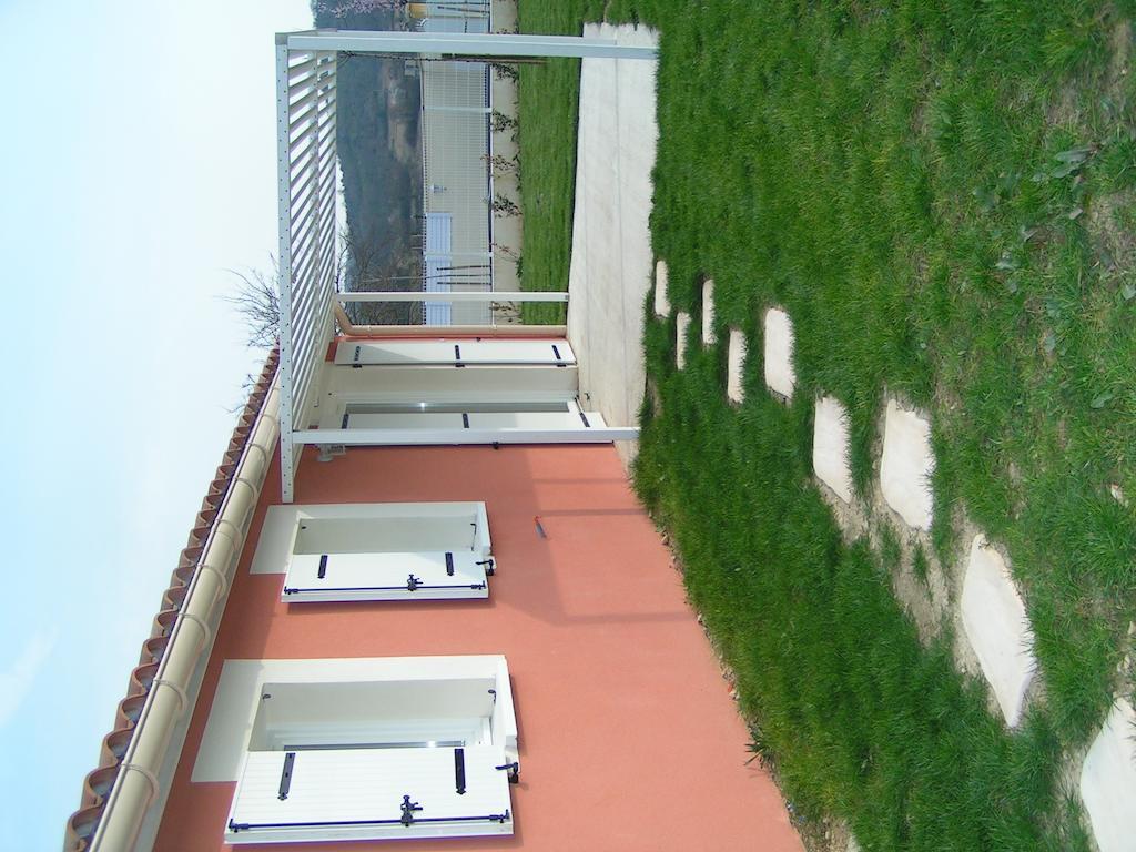 Ferienwohnung Aux Couleurs D'Ardeche Vallon-Pont-dʼArc Exterior foto